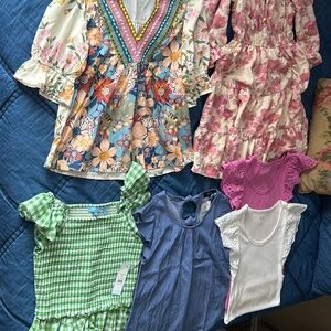 6 Item Bundle Size Small - Price Firm GREAT DEAL